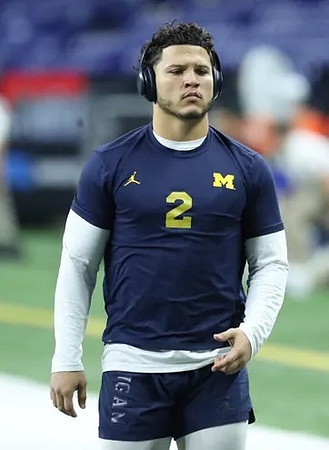 Blake Corum (2)
