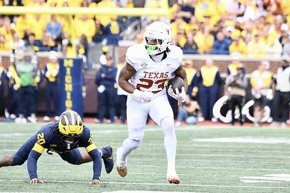Jyaire Hill (20)