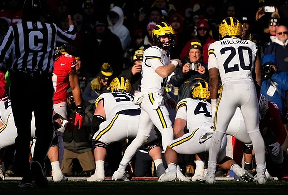 Greg Crippen (51), Davis Warren (16), Max Bredeson (44), and Kalel Mullings (20)