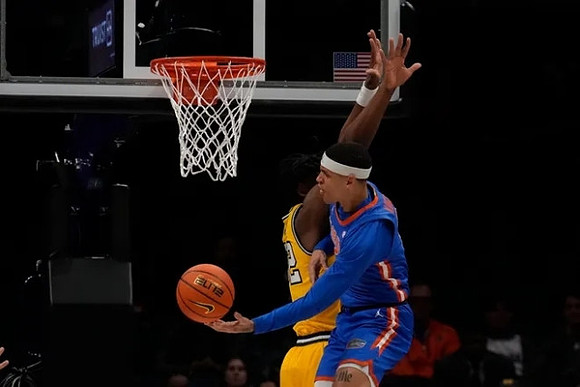 Tarris Reed Jr. (32)