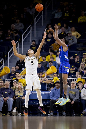 Terrance Williams II (5)