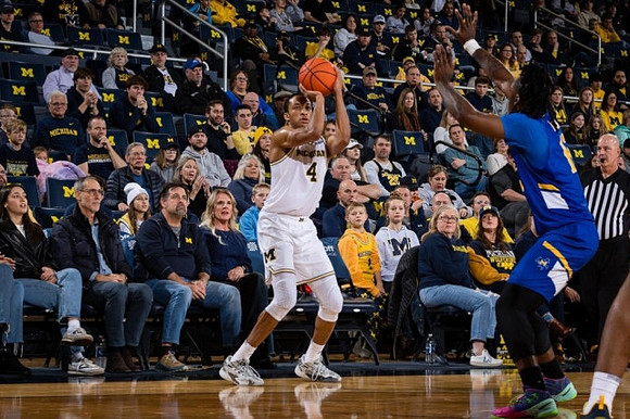 Nimari Burnett (4)