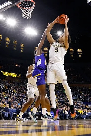 Terrance Williams II (5)
