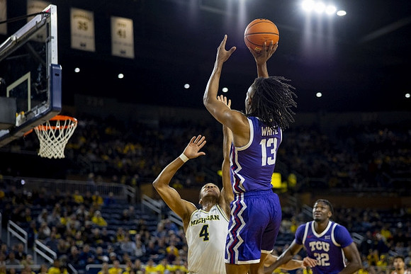 Nimari Burnett (4)
