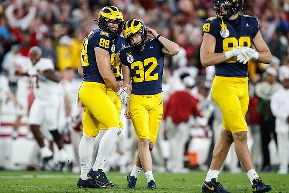 Matthew Hibner (88), James Turner (32), and AJ Barner (89)