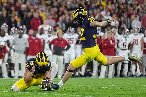 Tommy Doman (19) and James Turner (32)