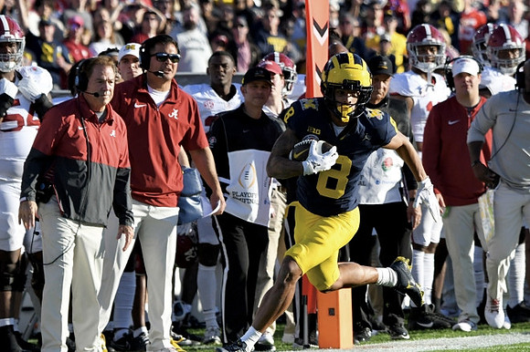 Tyler Morris (8) and Alabama Head Coach Nick Saban