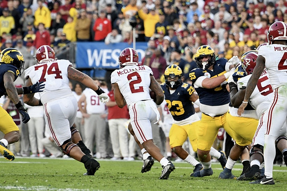 Michael Barrett (23) and Mason Graham (55)