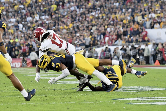 Michael Barrett (23), Makari Paige (7), and Quinten Johnson (28)