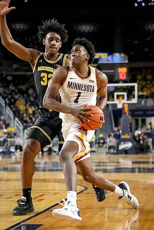 Tarris Reed Jr. (32)