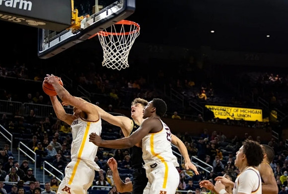 Will Tschetter (42) and Nimari Burnett (4)