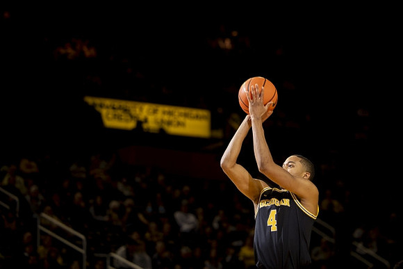 Nimari Burnett (4)