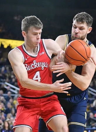 Hunter Dickinson (1)