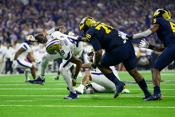 Kenneth Grant (78) and Josaiah Stewart (5)