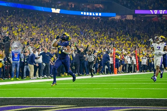 Donovan Edwards (7)