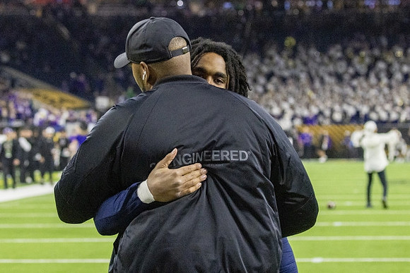 Sherrone Moore and Donovan Edwards (7)