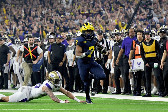 Donovan Edwards (7)