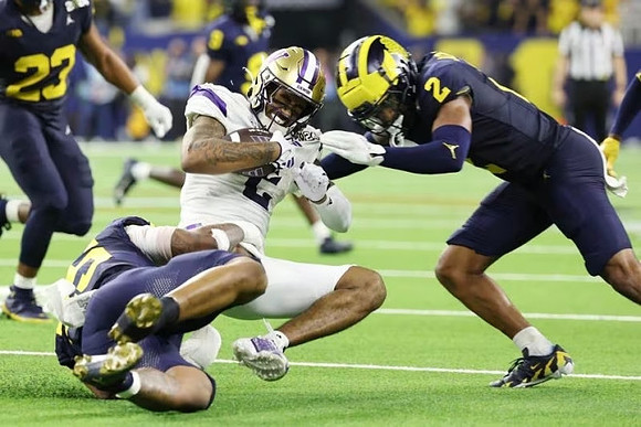 Michael Barrett (23), Myles Pollard (24), and Will Johnson (2)