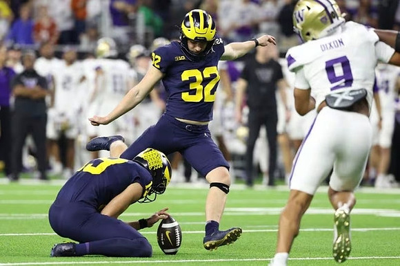 Tommy Doman (19) and James Turner (32)