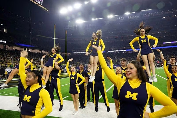 Michigan Cheerleaders