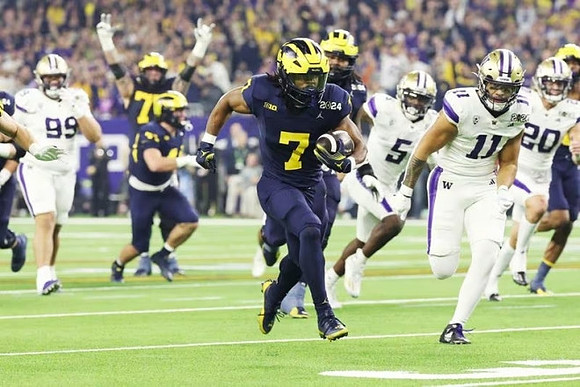 Donovan Edwards (7)
