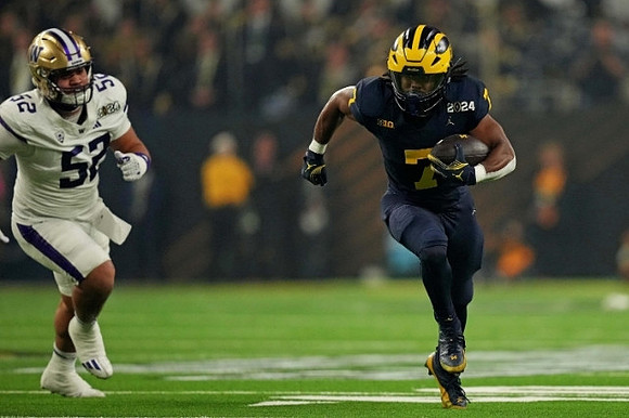 Donovan Edwards (7)