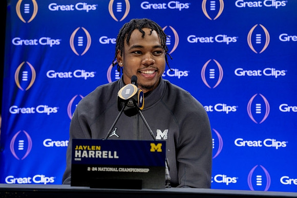Jaylen Harrell (32)