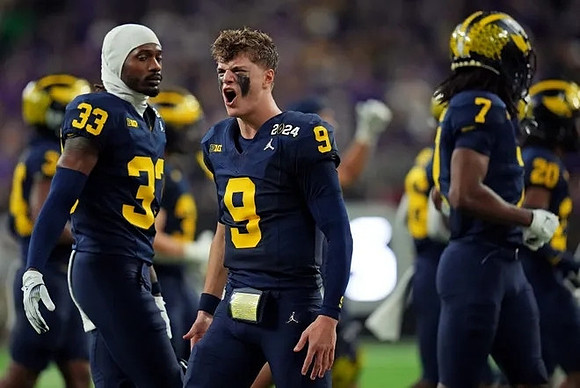 German Green (33), J.J. McCarthy (9), and Donovan Edwards (7)