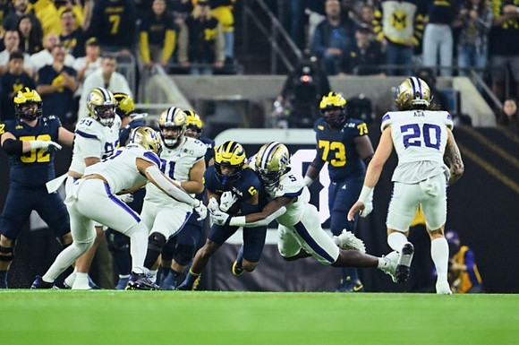 Karsen Barnhart (52), Cornelius Johnson (6), and LaDarius Henderson (73)