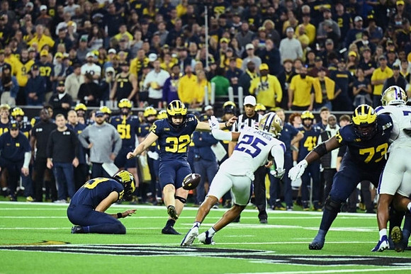 James Turner (32), Tommy Doman (19), and LaDarius Henderson (73)