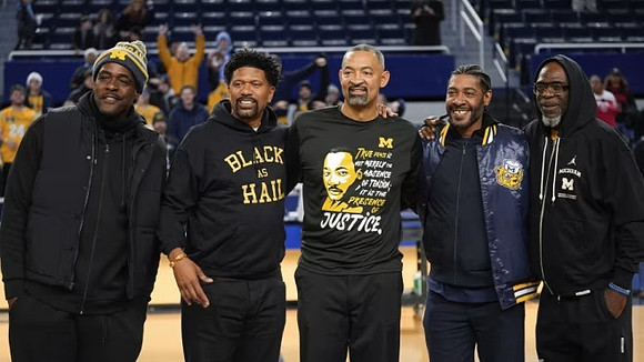 Chris Webber, Jalen Rose, Juwan Howard, Jimmy King, and Ray Jackson