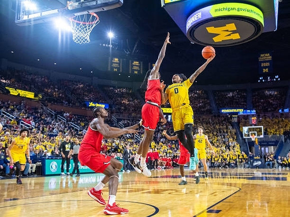 Dug McDaniel (0) and Will Tschetter (42)
