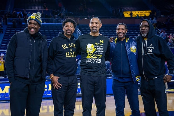 Chris Webber, Jalen Rose, Juwan Howard, Jimmy King, and Ray Jackson