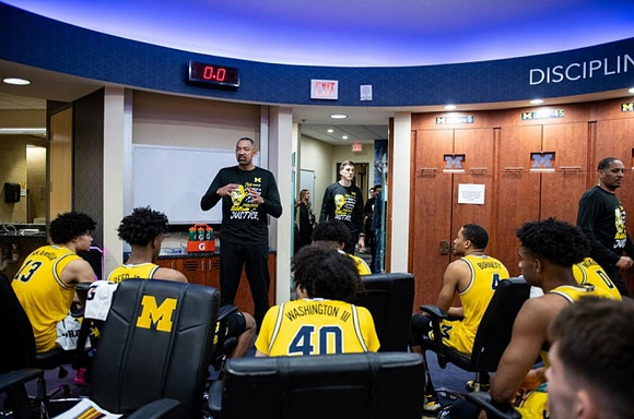 Juwan Howard and Michigan Team