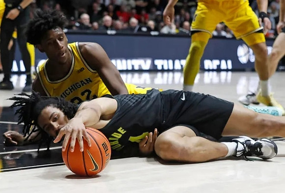 Tarris Reed Jr. (32)