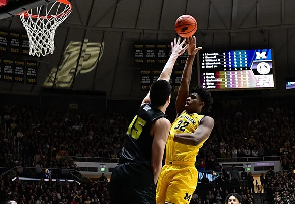 Tarris Reed Jr. (32)