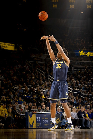 Tarris Reed Jr. (32)