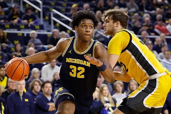 Tarris Reed Jr. (32)