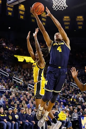 Nimari Burnett (4)