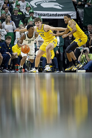 Will Tschetter (42) and Nimari Burnett (4)
