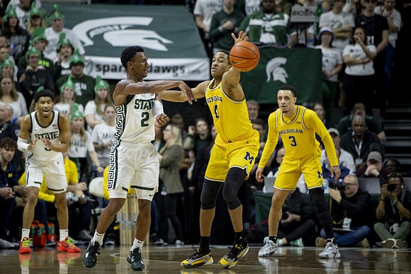 Nimari Burnett (4) and Jaelin Llewellyn (3)