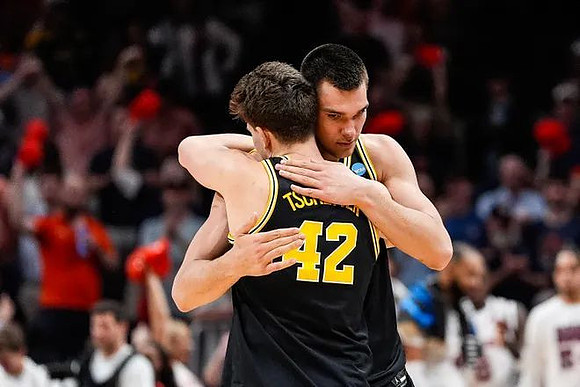 Will Tschetter (42) and Vladislav Goldin (50)