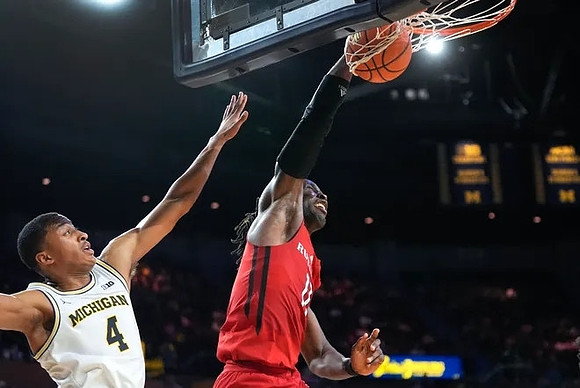 Nimari Burnett (4)