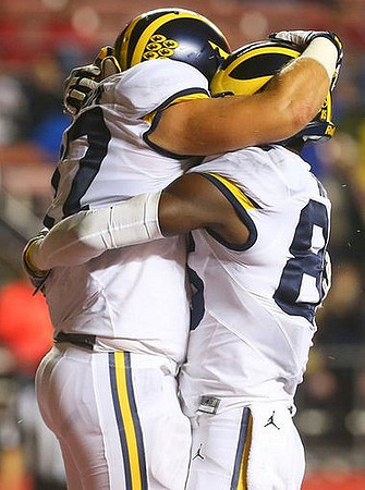 Bobby Henderson (37) and Maurice Ways (85)