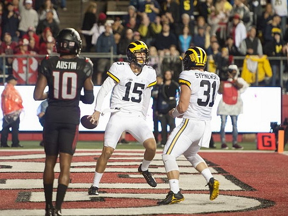 Garrett Moores (15) and Scott Sypniewski (31)