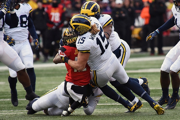 Chase Winovich (15)