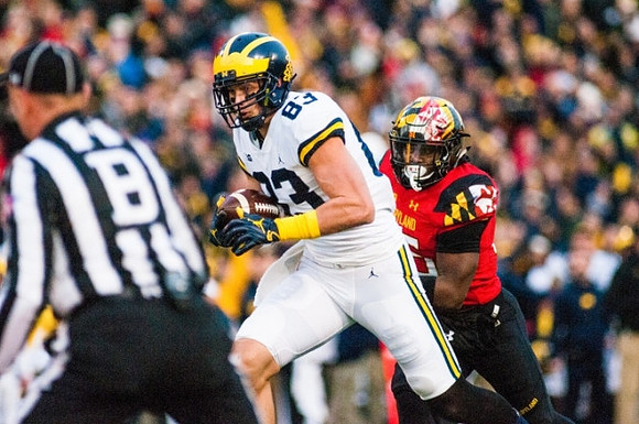 Zach Gentry (83)