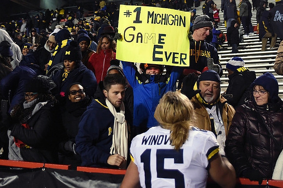 Chase Winovich (15)