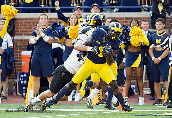 Kekoa Crawford (1)