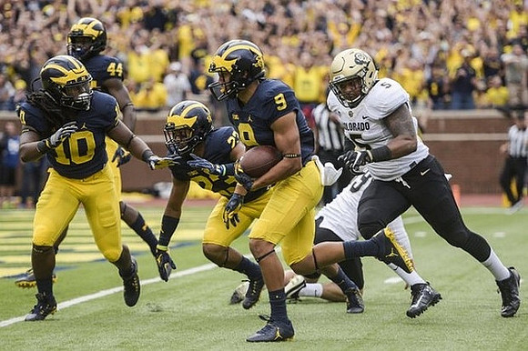 Devin Bush (10), Delano Hill (44), Tyree Kinnel (23), and Grant Perry (9)